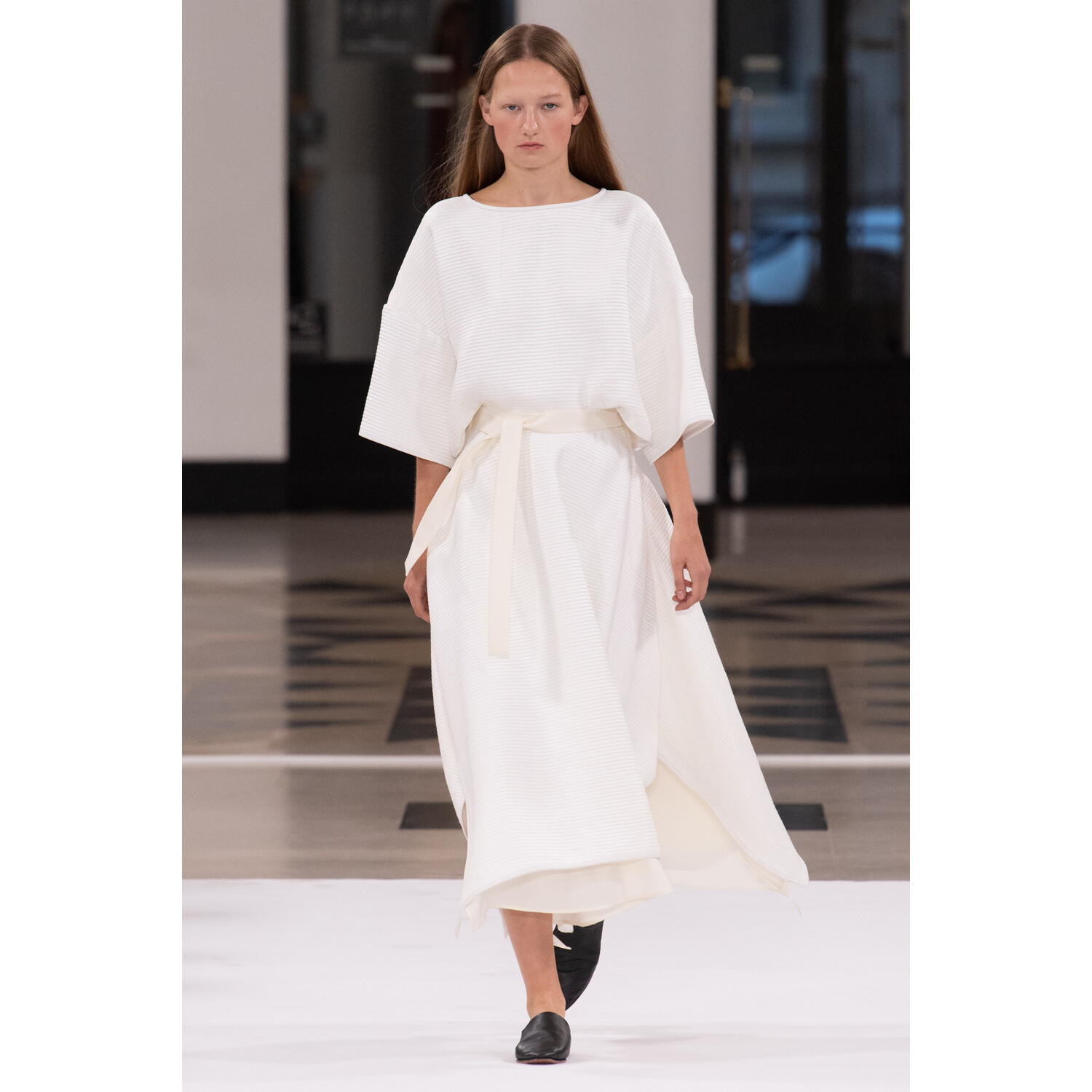 Фото Nobi Talai Spring 2019 PFW / Nobi Talai весна-лето 2019 Неделя моды в Париже